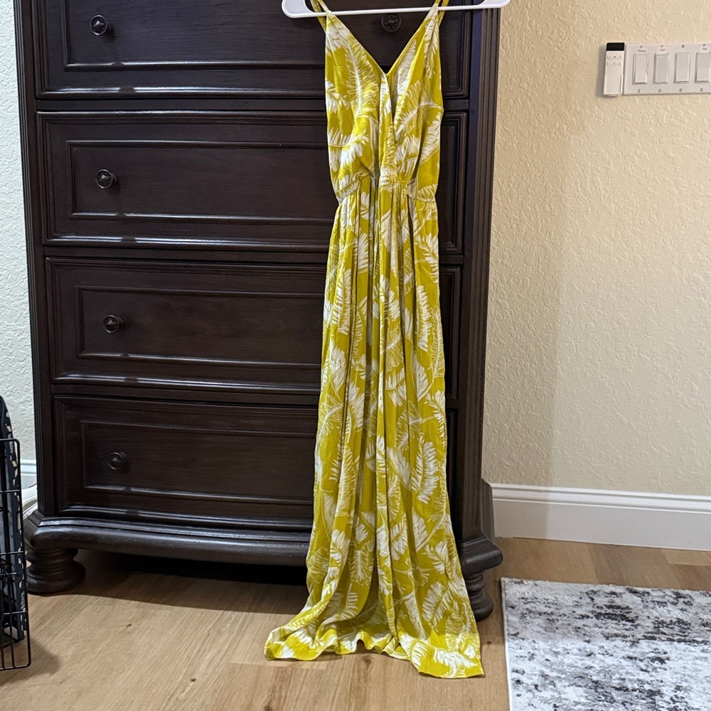 Yellow Leaf Print Maxi Dress